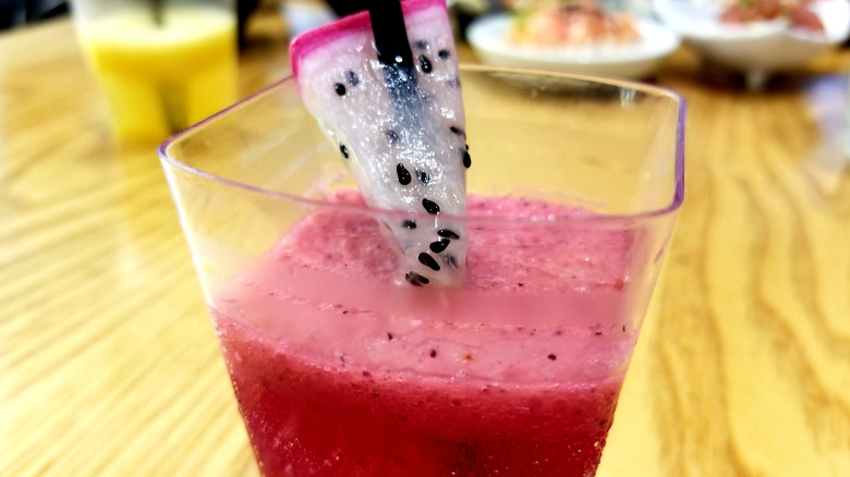 dragon fruit smoothie