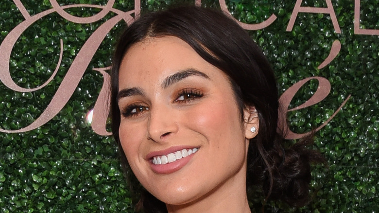 Ashley Iaconetti smiling