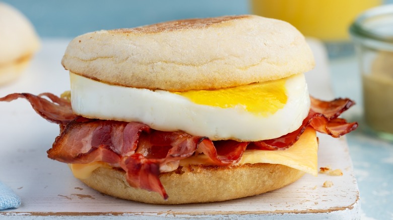 A bacon, egg, and cheese sandwich on an English muffin