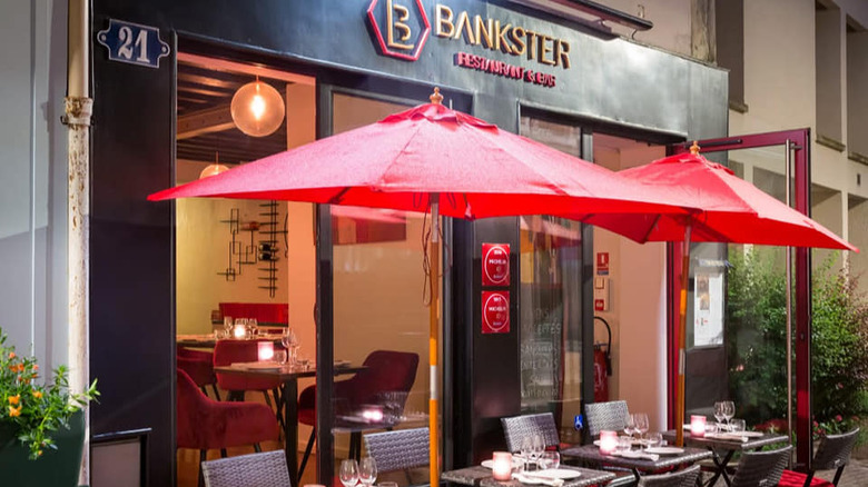 Exterior of Bankster restaurant