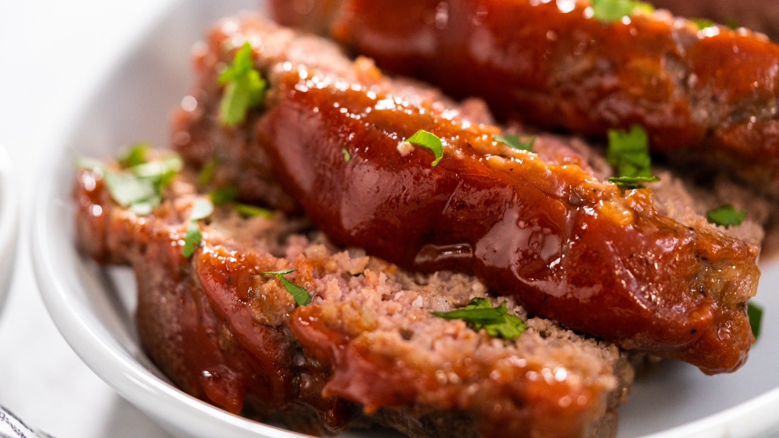 Barbecue Sauce Gives Your Meatloaf A Southern Twist