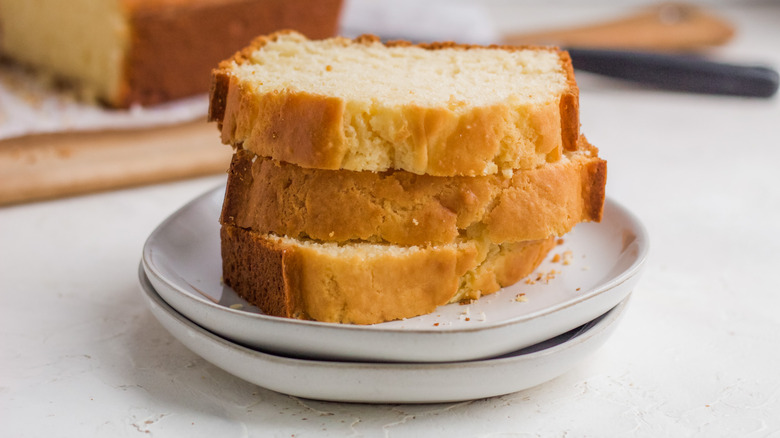 sweet bread on plate 