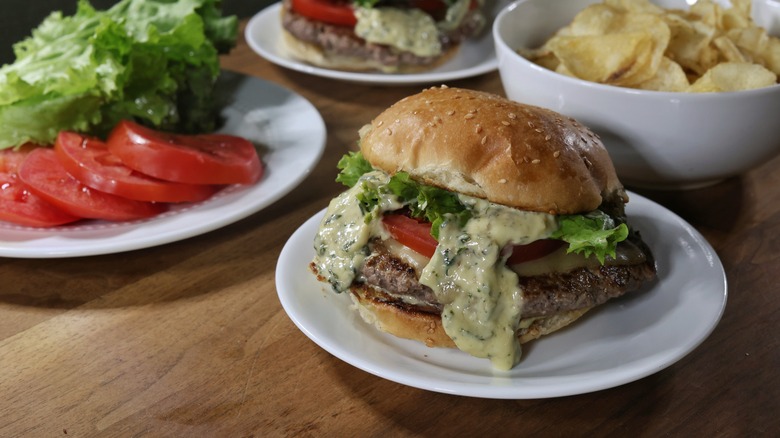 basil pesto smashburger