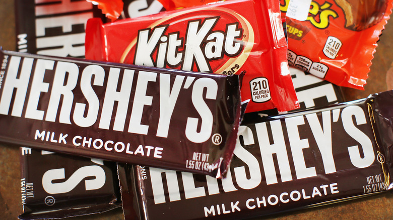 Hershey candy bar selections 