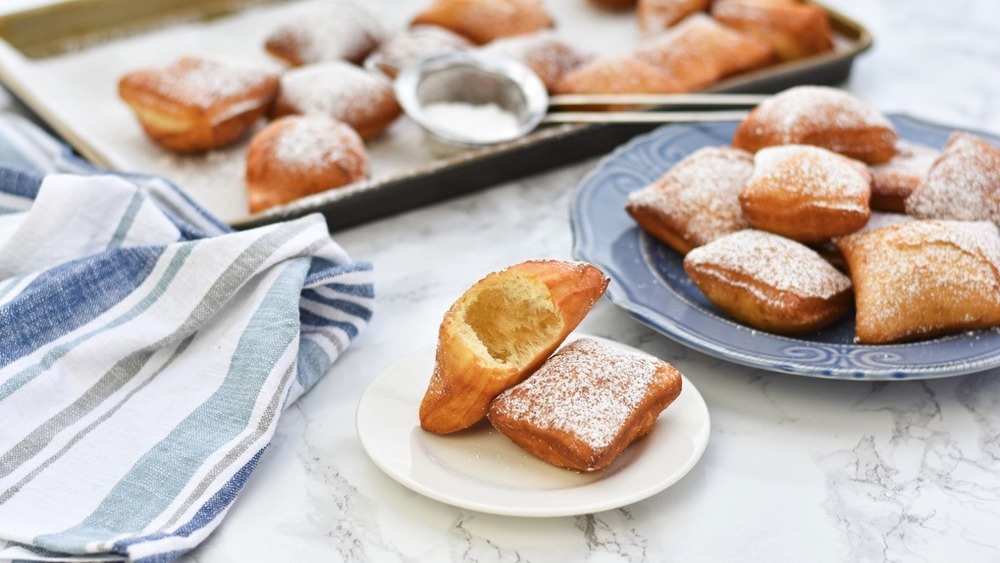 tray of fresh beignets