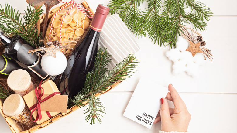 holiday gift wine basket