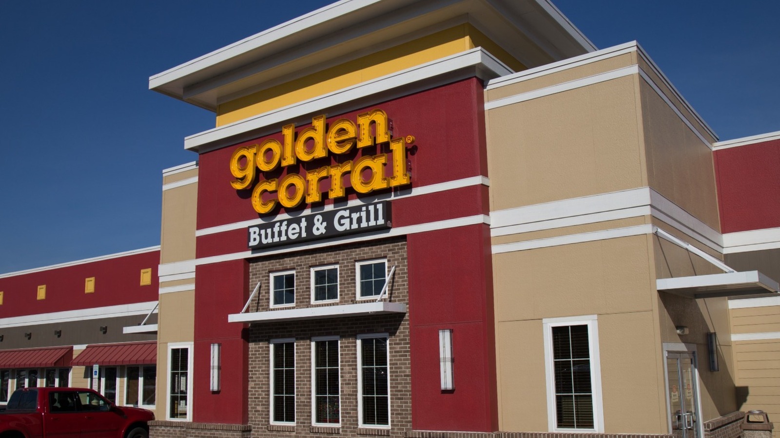 8 Best And 7 Worst Things To Eat At Golden Corral