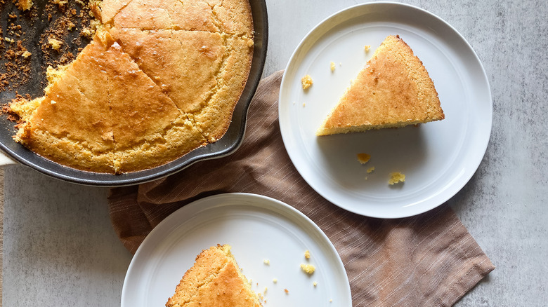 Cast Iron Skillet Cornbread Recipe - Kudos Kitchen by Renee