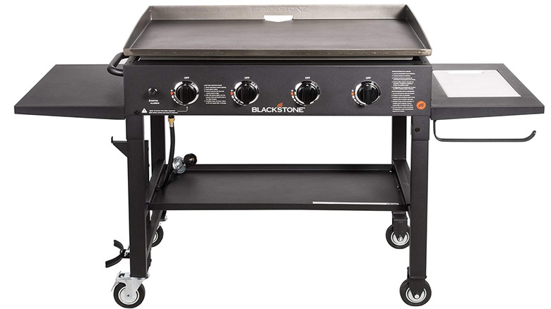 Blackstone flat-top grill