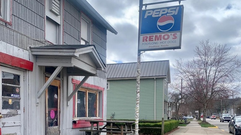 exterior shot of Remo's in Gallipolis