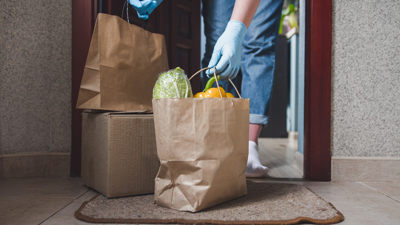 Meal delivery outside door