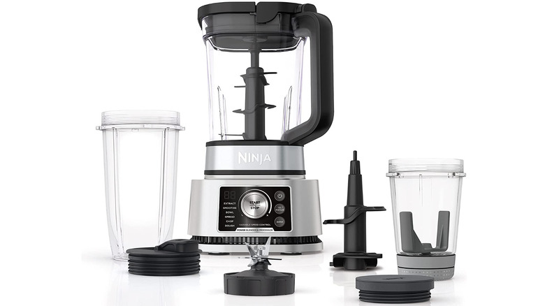 Ninja blender with accessories