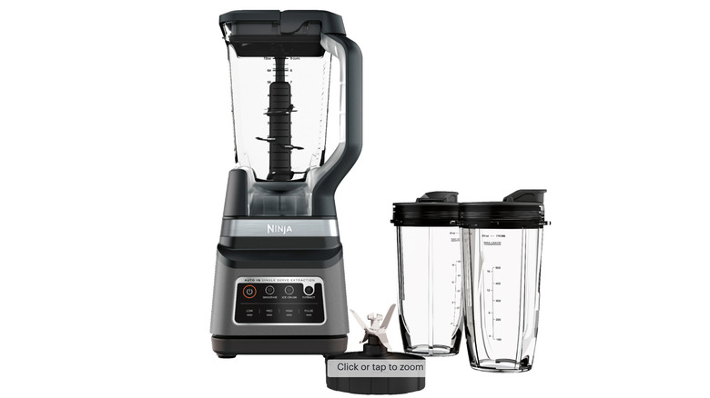Ninja blender with accessories
