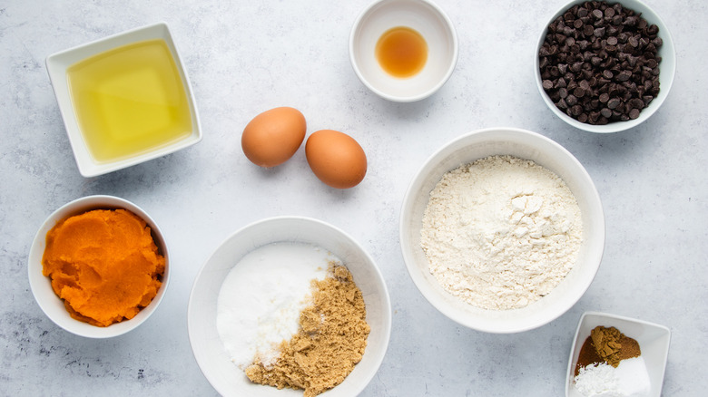 ingredients for pumpkin muffins
