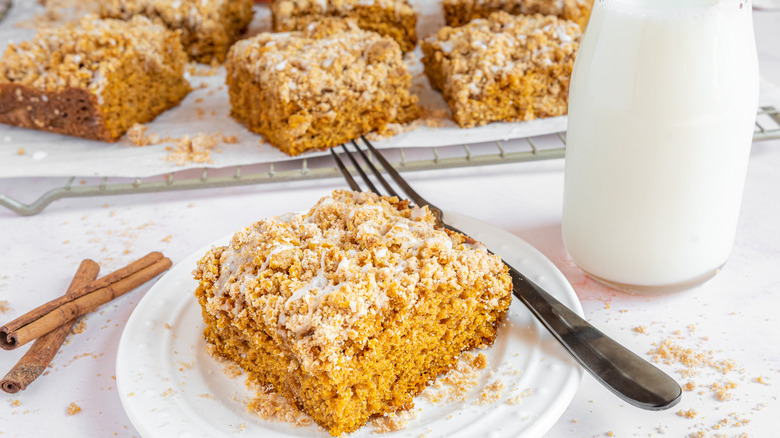 pumpkin coffee cake