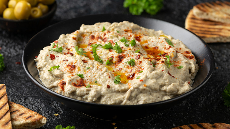 Babaganoush in bowl