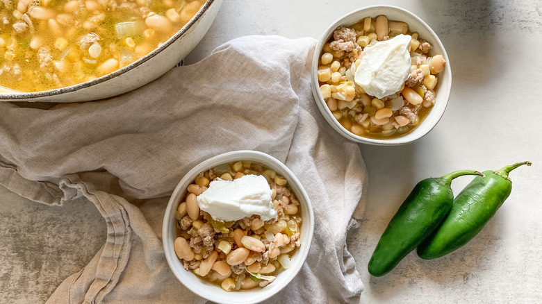 Turkey chili with sour cream served on top