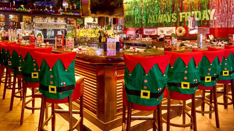 TGI Fridays holiday pop up decor