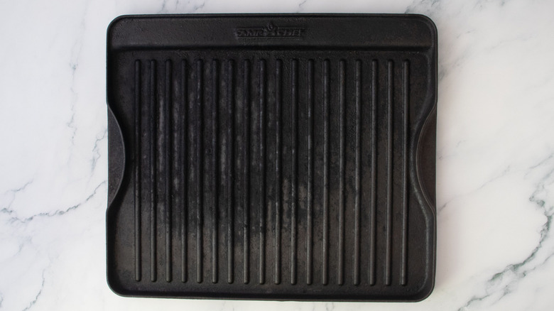 Grill pan on countertop