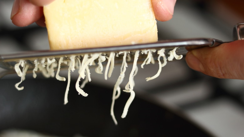 How to Grate Cheese Without a Grater, 5 Simple Ways