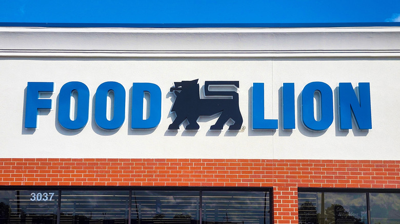 Food Lion brand sign
