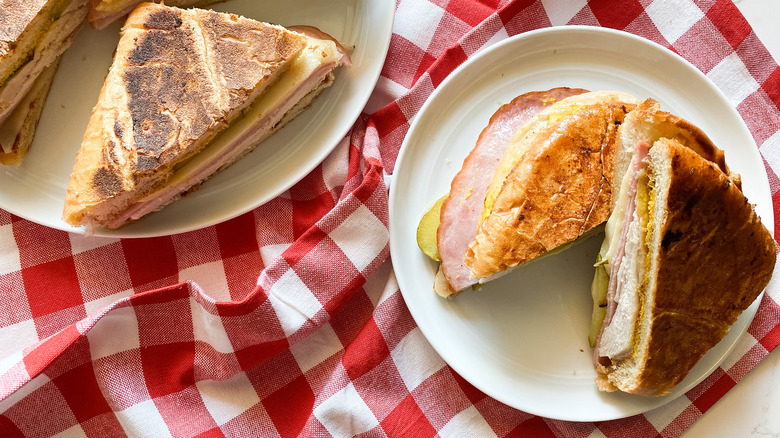 Cebanos sandwiches on plates