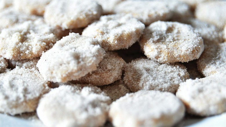 Pile of biscochitos dusted with sugar