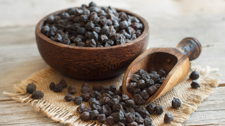 Black chickpeas