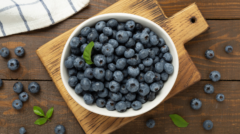 Blueberries in bowl