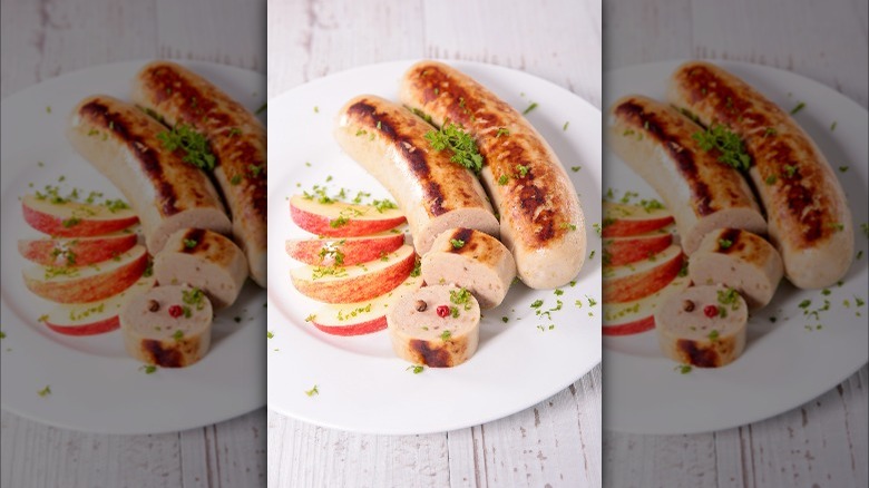 Boudin blanc with apple slices