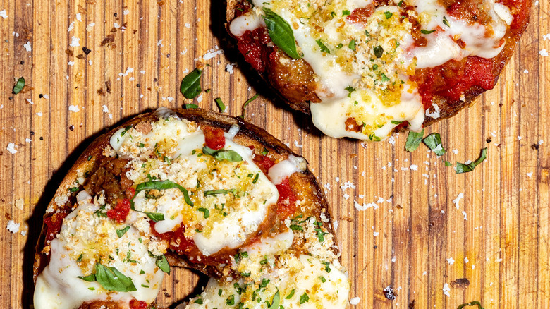 bagel pizza