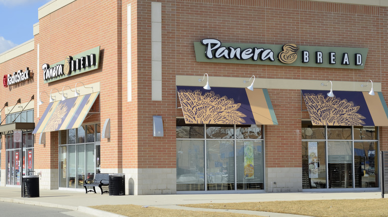 exterior of panera bread sign