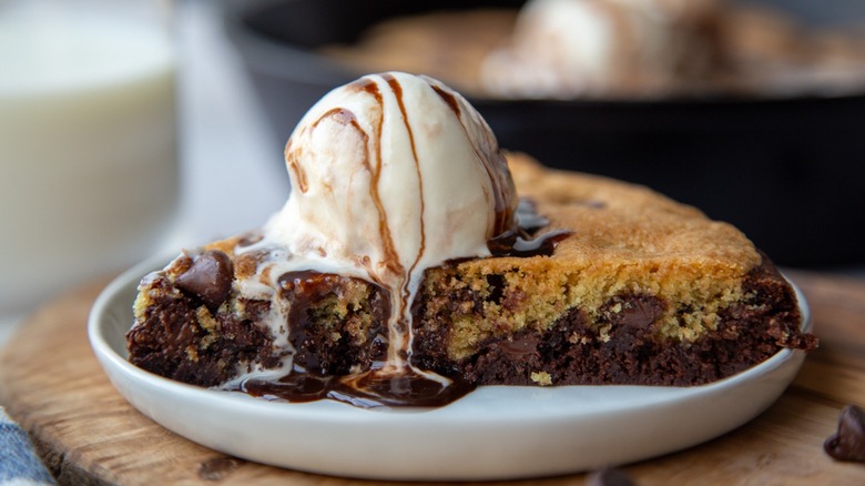 brownie pizookie skillet