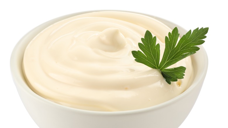 A bowl of mayonnaise