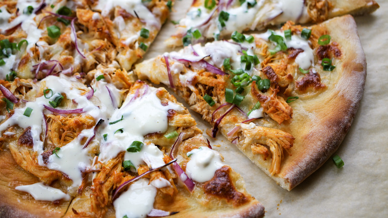 buffalo blue cheese chicken pizza sliced