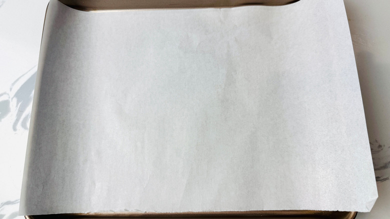 Baking sheet lined with parchment paper
