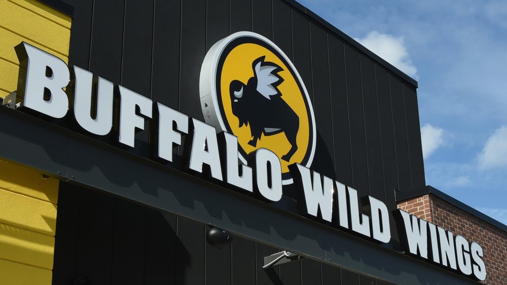 exterior sign of a buffalo wild wings location