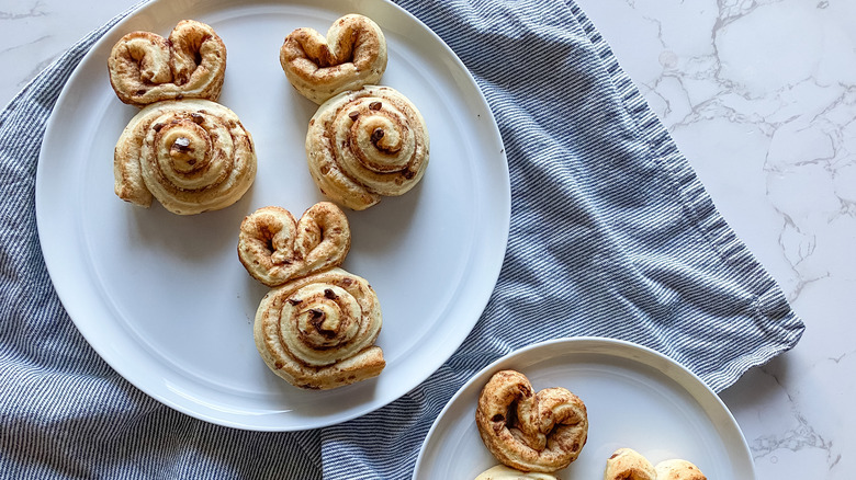 bunny cinnamon rolls on plate