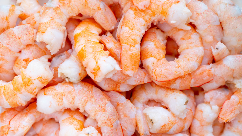 Peeled shrimp