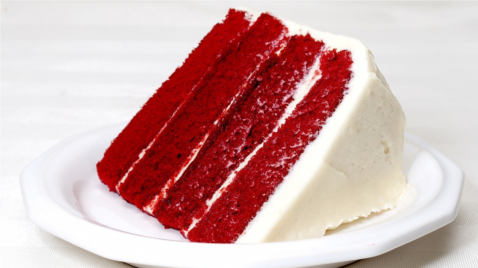 Canada's Ketchup Cake Is A Juicy Red Velvet Lookalike