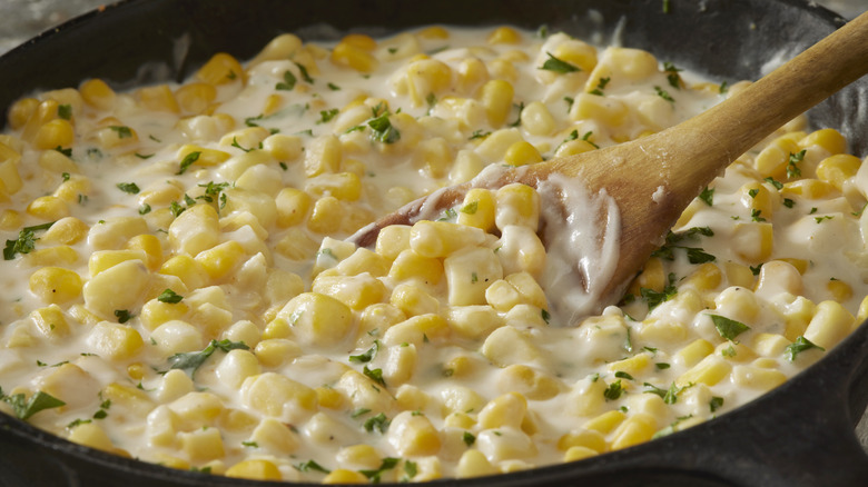 Creamed corn with herbs