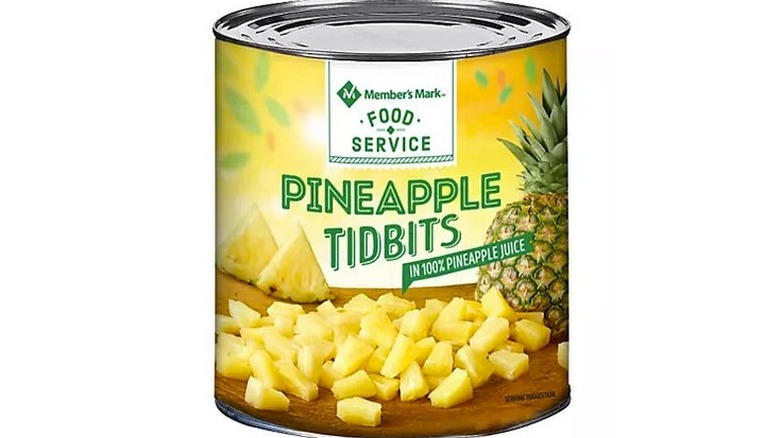   Člen's Mark canned pineapple tidbits