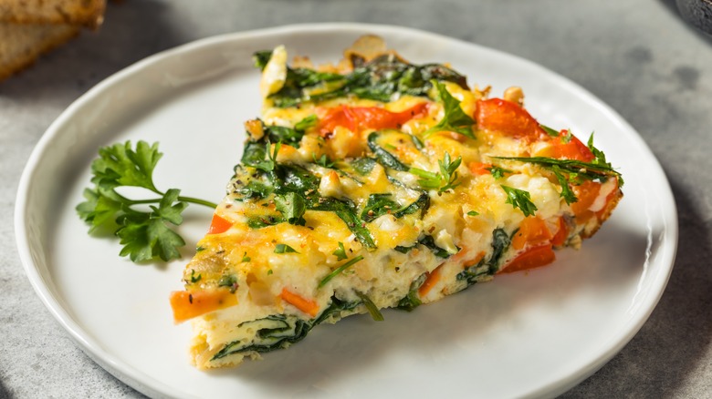Egg fritatta with tomatoes