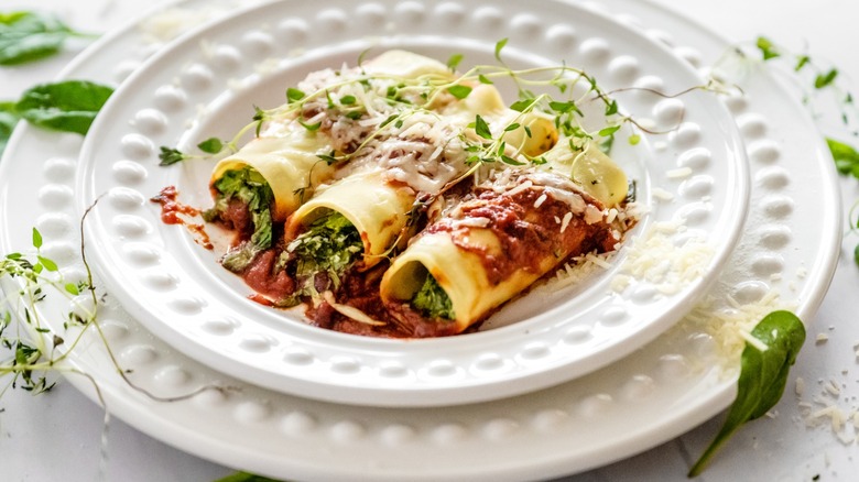 Cannelloni with green filling