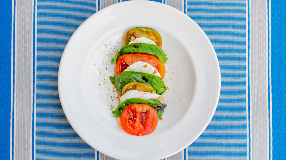 Caprese salad recipe 