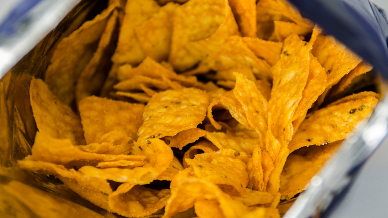 Doritos chips