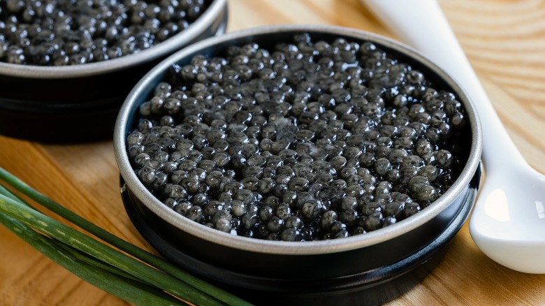 Caviar in black bowls