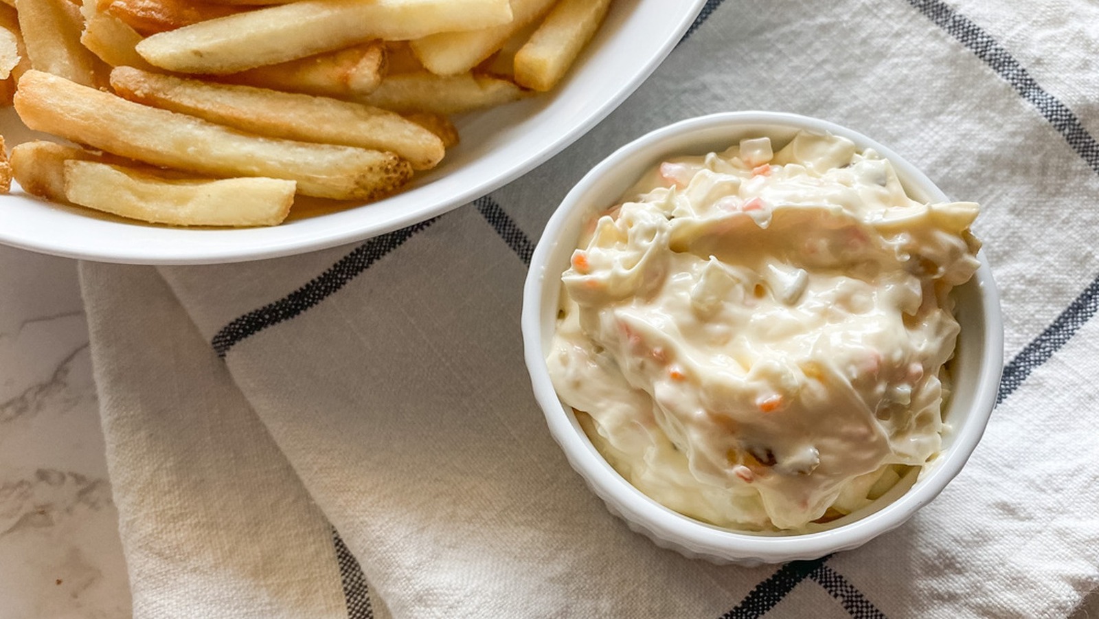red lobster french dressing recipe Red Lobster Creamy Caesar Dressing (Copycat) Recipe