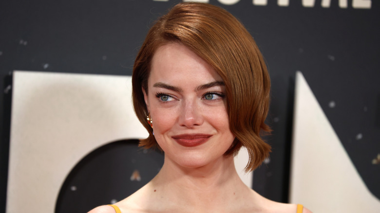 Emma Stone poses on the red carpet