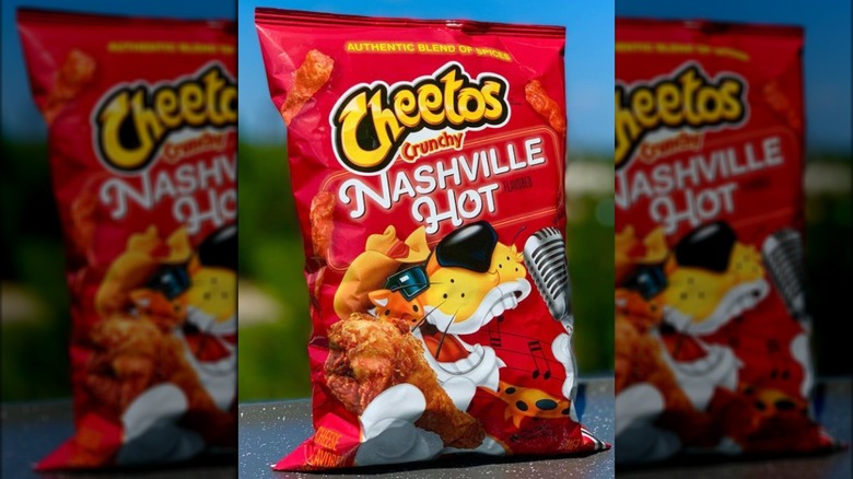 Cheetos crunchy Nashville Hot snack bag